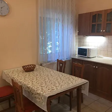 Jokai Apartmanhaz Apartment *