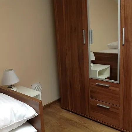公寓 Jokai Apartmanhaz